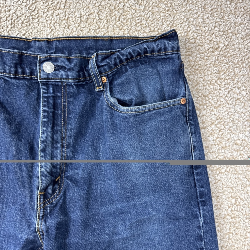 Levi's 505 Jeans Mens 38x30 Blue Regular Straight Medium Wash Mid Rise Denim - Picture 4 of 16